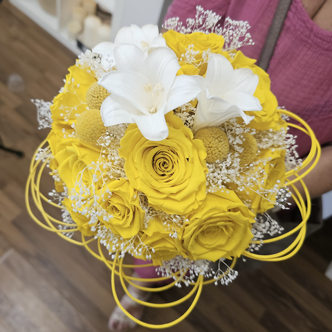 Bouquet giallo con gigli