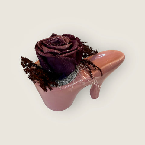 scarpetta con rosa stabilizzata granata