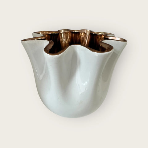 Vaso bronzo e bianco