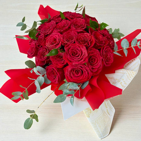 Rose rosse brillanti ( 35 )