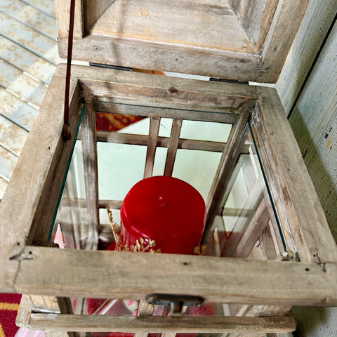 lanterna natalizia colori rosso e oro