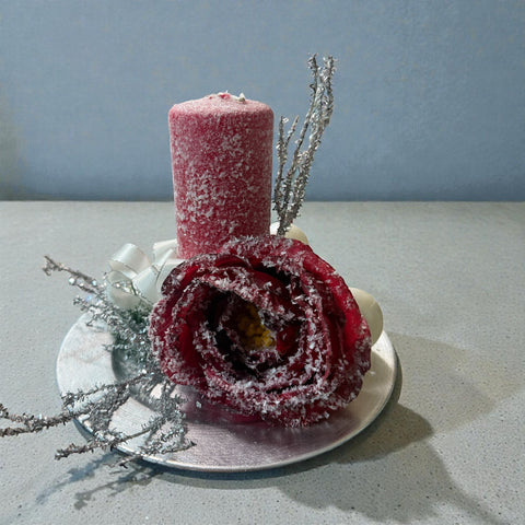 candela di Natale con ornamenti 2