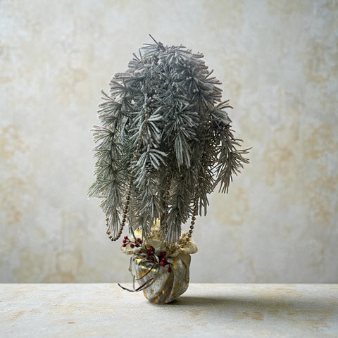 Alberello di Natale cascante