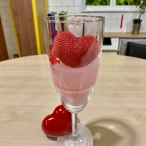 candela artigianale su flute - san valentino